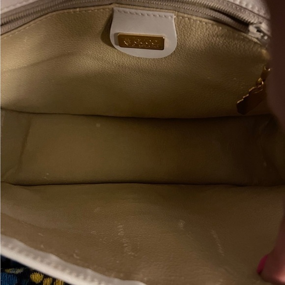 Gucci-Gucci Shoulder Bag White GG Coated Canvas Leather Trim with Webbing - Picture 8 of 11